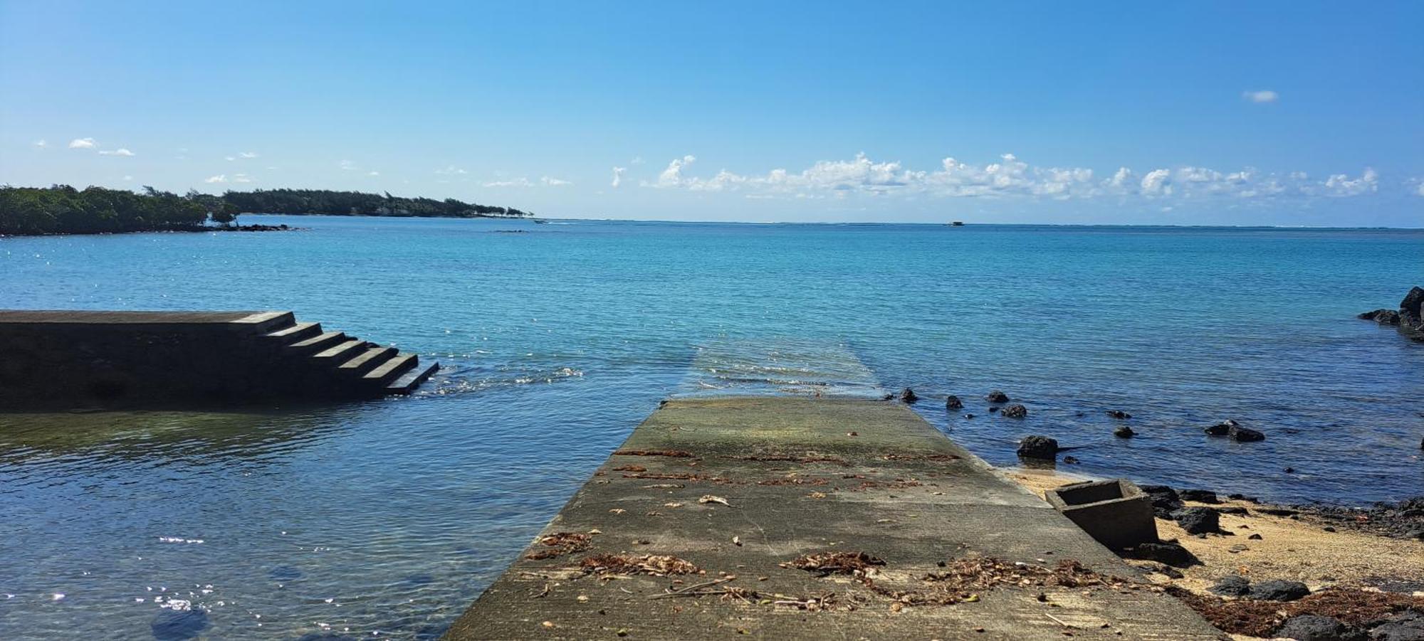 Clair De Lune - Private 2 Bedrooms Beachfront * Trou d'Eau Douce