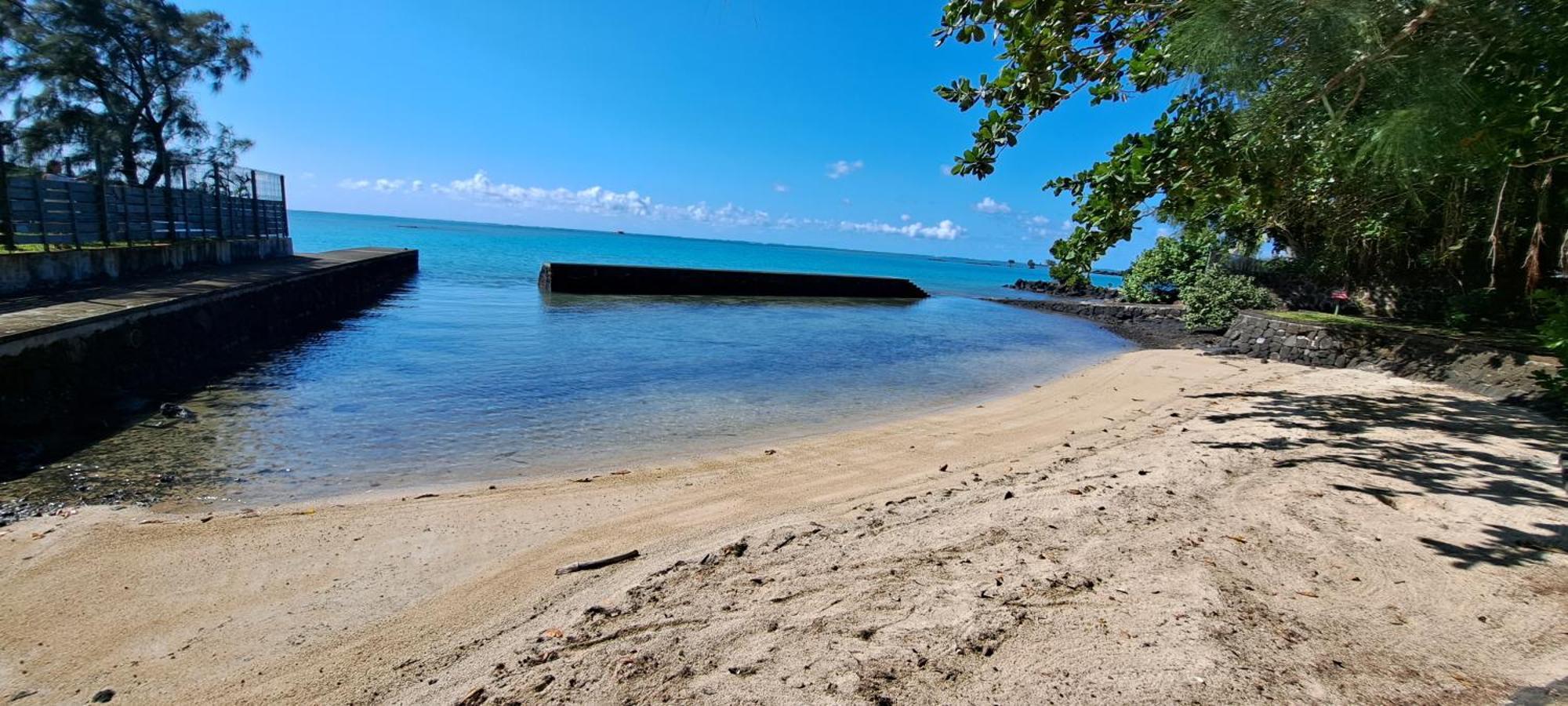 Clair De Lune - Private 2 Bedrooms Beachfront * Trou d'Eau Douce