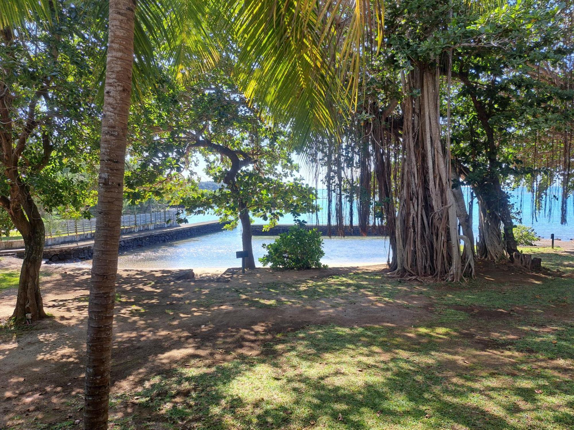 Clair De Lune - Private 2 Bedrooms Beachfront *
